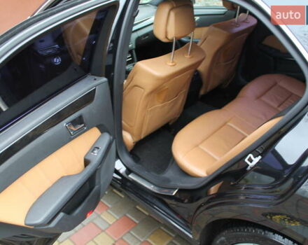 Чорний Мерседес Е-Клас, об'ємом двигуна 3 л та пробігом 255 тис. км за 13900 $, фото 13 на Automoto.ua