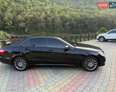 Мерседес Е-Класс 2010 в Черновцах на Automoto.ua Черный Мерседес Е-Класс, объемом двигателя 2.14 л и пробегом 326 тыс. км за 12500 $, фото 3 на Automoto.ua
