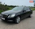 Черный Мерседес Е-Класс, объемом двигателя 1.8 л и пробегом 270 тыс. км за 9999 $, фото 1 на Automoto.ua