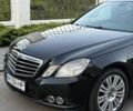 Черный Мерседес Е-Класс, объемом двигателя 2.1 л и пробегом 310 тыс. км за 9200 $, фото 4 на Automoto.ua