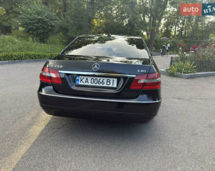 Чорний Мерседес Е-Клас, об'ємом двигуна 2.2 л та пробігом 235 тис. км за 16000 $, фото 4 на Automoto.ua