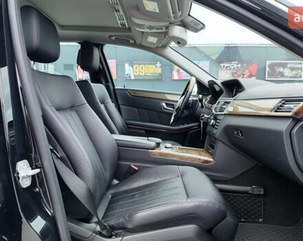 Черный Мерседес Е-Класс, объемом двигателя 5.5 л и пробегом 146 тыс. км за 14990 $, фото 10 на Automoto.ua