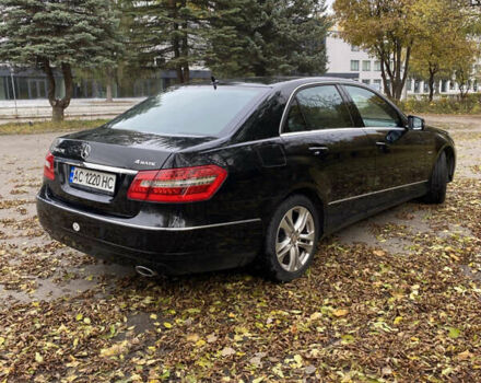 Мерседес Е-Клас 2010 у Луцьку на Automoto.ua Чорний Мерседес Е-Клас, об'ємом двигуна 2.99 л та пробігом 233 тис. км за 16500 $, фото 6 на Automoto.ua
