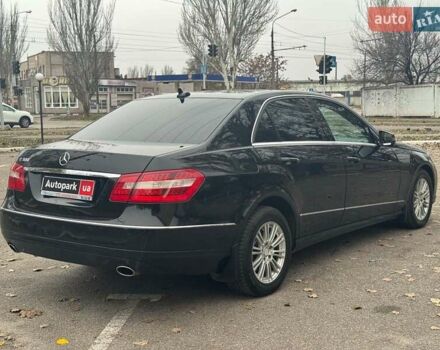Чорний Мерседес Е-Клас, об'ємом двигуна 3 л та пробігом 241 тис. км за 10190 $, фото 4 на Automoto.ua