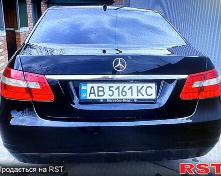 Черный Мерседес Е-Класс, объемом двигателя 2.1 л и пробегом 0 тыс. км за 10500 $, фото 1 на Automoto.ua