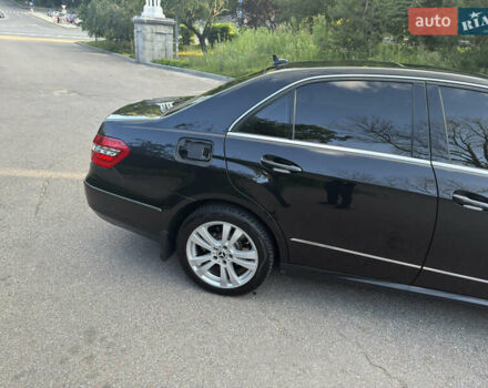 Чорний Мерседес Е-Клас, об'ємом двигуна 2.2 л та пробігом 235 тис. км за 16000 $, фото 7 на Automoto.ua