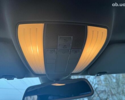 Чорний Мерседес Е-Клас, об'ємом двигуна 3 л та пробігом 241 тис. км за 10190 $, фото 28 на Automoto.ua