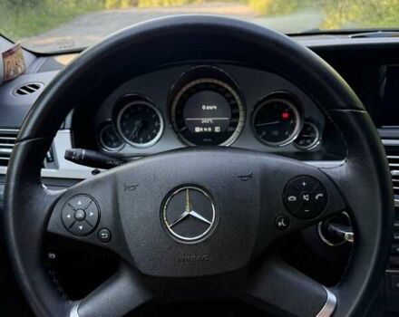 Черный Мерседес Е-Класс, объемом двигателя 2.14 л и пробегом 262 тыс. км за 13950 $, фото 22 на Automoto.ua