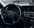 Черный Мерседес Е-Класс, объемом двигателя 2.2 л и пробегом 250 тыс. км за 12300 $, фото 25 на Automoto.ua