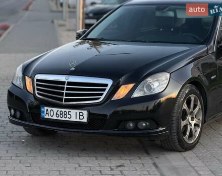 Мерседес Е-Клас 2010 у Ужгороді на Automoto.ua Чорний Мерседес Е-Клас, об'ємом двигуна 2.14 л та пробігом 340 тис. км за 10200 $, фото 11 на Automoto.ua