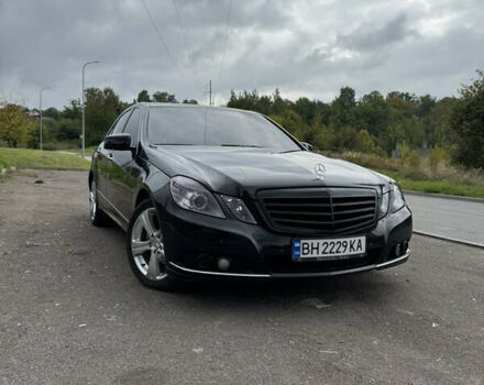 Черный Мерседес Е-Класс, объемом двигателя 2.2 л и пробегом 360 тыс. км за 12700 $, фото 5 на Automoto.ua