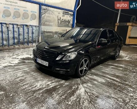 Чорний Мерседес Е-Клас, об'ємом двигуна 2.2 л та пробігом 407 тис. км за 6000 $, фото 1 на Automoto.ua