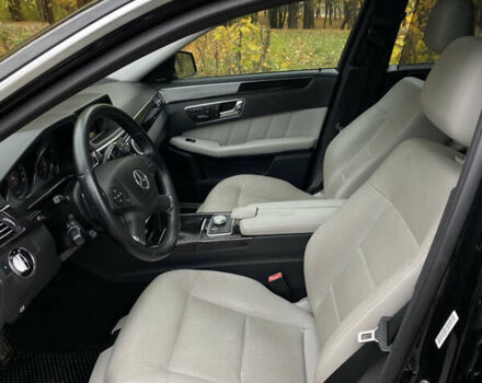 Мерседес Е-Клас 2010 у Луцьку на Automoto.ua Чорний Мерседес Е-Клас, об'ємом двигуна 2.99 л та пробігом 233 тис. км за 16500 $, фото 11 на Automoto.ua