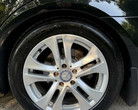 Черный Мерседес Е-Класс, объемом двигателя 2.14 л и пробегом 262 тыс. км за 13950 $, фото 3 на Automoto.ua