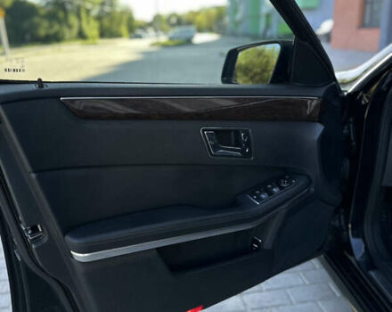 Черный Мерседес Е-Класс, объемом двигателя 2.2 л и пробегом 360 тыс. км за 12700 $, фото 20 на Automoto.ua