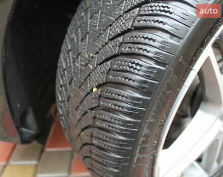 Чорний Мерседес Е-Клас, об'ємом двигуна 3 л та пробігом 255 тис. км за 13900 $, фото 19 на Automoto.ua