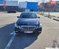 Черный Мерседес Е-Класс, объемом двигателя 2.1 л и пробегом 140 тыс. км за 12851 $, фото 1 на Automoto.ua
