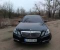Черный Мерседес Е-Класс, объемом двигателя 1.8 л и пробегом 294 тыс. км за 12000 $, фото 1 на Automoto.ua