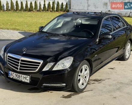 Черный Мерседес Е-Класс, объемом двигателя 2.14 л и пробегом 254 тыс. км за 14800 $, фото 1 на Automoto.ua