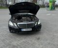 Черный Мерседес Е-Класс, объемом двигателя 1.8 л и пробегом 256 тыс. км за 10499 $, фото 14 на Automoto.ua