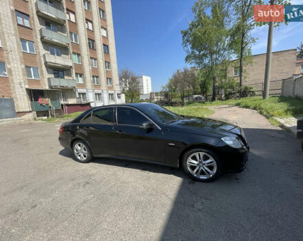 Черный Мерседес Е-Класс, объемом двигателя 1.8 л и пробегом 420 тыс. км за 10200 $, фото 2 на Automoto.ua