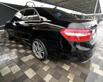 Чорний Мерседес Е-Клас, об'ємом двигуна 3.5 л та пробігом 160 тис. км за 13500 $, фото 1 на Automoto.ua