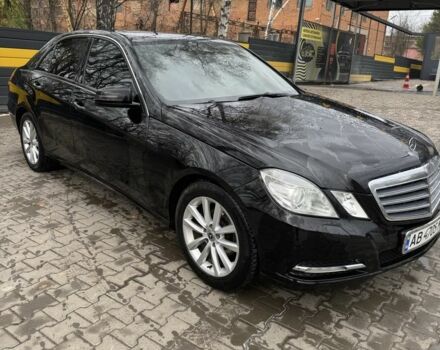 Чорний Мерседес Е-Клас, об'ємом двигуна 2.1 л та пробігом 270 тис. км за 10200 $, фото 1 на Automoto.ua