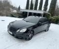 Черный Мерседес Е-Класс, объемом двигателя 2.1 л и пробегом 286 тыс. км за 9999 $, фото 1 на Automoto.ua