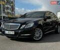 Черный Мерседес Е-Класс, объемом двигателя 2.14 л и пробегом 263 тыс. км за 14000 $, фото 1 на Automoto.ua