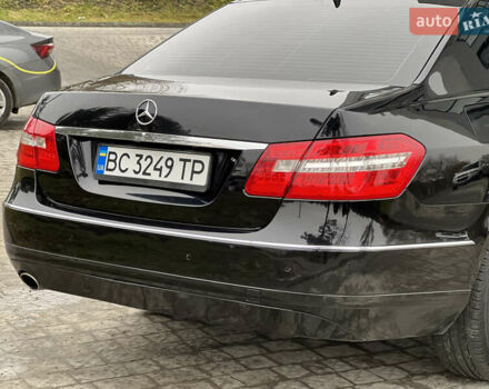 Черный Мерседес Е-Класс, объемом двигателя 1.8 л и пробегом 271 тыс. км за 8999 $, фото 7 на Automoto.ua