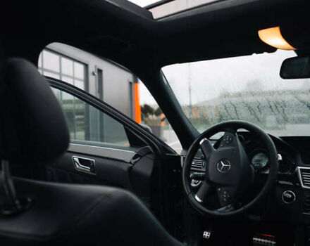 Чорний Мерседес Е-Клас, об'ємом двигуна 2.99 л та пробігом 270 тис. км за 14500 $, фото 31 на Automoto.ua