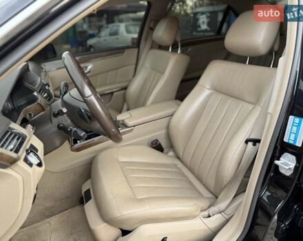 Мерседес Е-Клас 2011 у Києві на Automoto.ua Чорний Мерседес Е-Клас, об'ємом двигуна 3 л та пробігом 227 тис. км за 12500 $, фото 18 на Automoto.ua