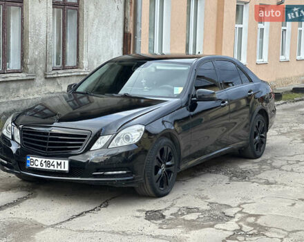 Мерседес Е-Класс 2011 в Львове на Automoto.ua Черный Мерседес Е-Класс, объемом двигателя 1.8 л и пробегом 353 тыс. км за 12000 $, фото 3 на Automoto.ua