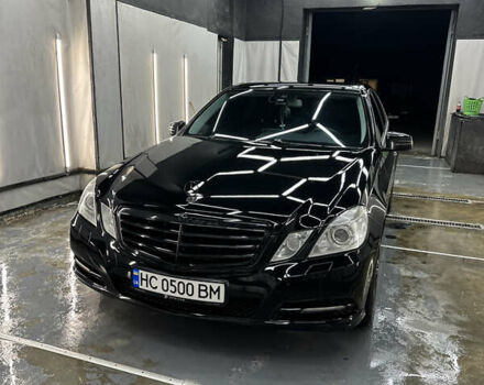 Черный Мерседес Е-Класс, объемом двигателя 1.8 л и пробегом 360 тыс. км за 12000 $, фото 8 на Automoto.ua