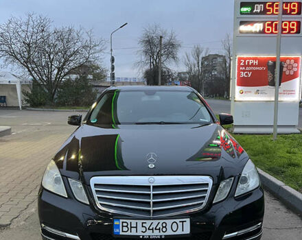 Черный Мерседес Е-Класс, объемом двигателя 2.2 л и пробегом 268 тыс. км за 10800 $, фото 1 на Automoto.ua
