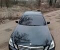 Черный Мерседес Е-Класс, объемом двигателя 1.8 л и пробегом 294 тыс. км за 12000 $, фото 9 на Automoto.ua
