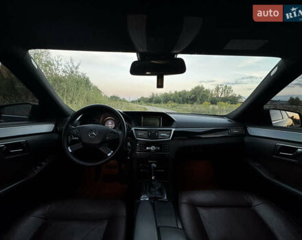 Мерседес Е-Класс 2011 в Коломые на Automoto.ua Черный Мерседес Е-Класс, объемом двигателя 2.14 л и пробегом 376 тыс. км за 12600 $, фото 21 на Automoto.ua