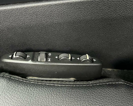 Черный Мерседес Е-Класс, объемом двигателя 1.8 л и пробегом 271 тыс. км за 8999 $, фото 18 на Automoto.ua