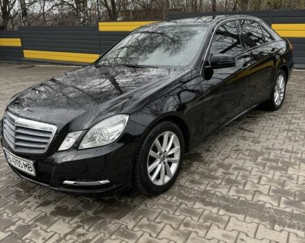 Чорний Мерседес Е-Клас, об'ємом двигуна 2.1 л та пробігом 270 тис. км за 10200 $, фото 2 на Automoto.ua