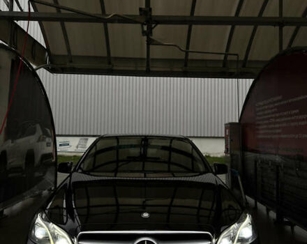 Чорний Мерседес Е-Клас, об'ємом двигуна 1.8 л та пробігом 190 тис. км за 14500 $, фото 3 на Automoto.ua