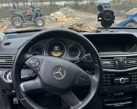 Чорний Мерседес Е-Клас, об'ємом двигуна 2.2 л та пробігом 200 тис. км за 15500 $, фото 14 на Automoto.ua