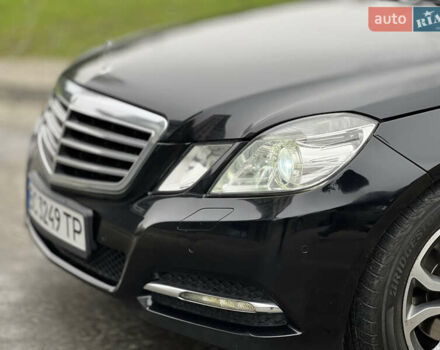 Черный Мерседес Е-Класс, объемом двигателя 1.8 л и пробегом 271 тыс. км за 8999 $, фото 13 на Automoto.ua
