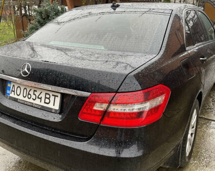 Чорний Мерседес Е-Клас, об'ємом двигуна 2.1 л та пробігом 269 тис. км за 10500 $, фото 4 на Automoto.ua