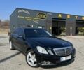 Чорний Мерседес Е-Клас, об'ємом двигуна 2.1 л та пробігом 260 тис. км за 11700 $, фото 1 на Automoto.ua