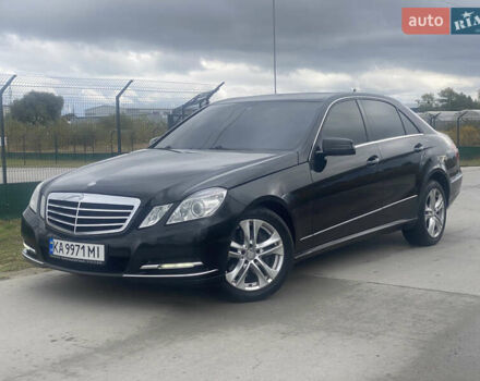 Мерседес Е-Класс 2011 в Киеве на Automoto.ua Черный Мерседес Е-Класс, объемом двигателя 3 л и пробегом 226 тыс. км за 11500 $, фото 1 на Automoto.ua