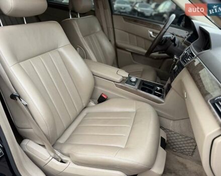 Мерседес Е-Клас 2011 у Києві на Automoto.ua Чорний Мерседес Е-Клас, об'ємом двигуна 3 л та пробігом 227 тис. км за 12500 $, фото 23 на Automoto.ua