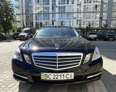 Мерседес Е-Класс 2011 в Львове на Automoto.ua Черный Мерседес Е-Класс, объемом двигателя 2.14 л и пробегом 199 тыс. км за 16990 $, фото 2 на Automoto.ua