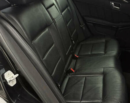 Чорний Мерседес Е-Клас, об'ємом двигуна 2.2 л та пробігом 399 тис. км за 12500 $, фото 15 на Automoto.ua