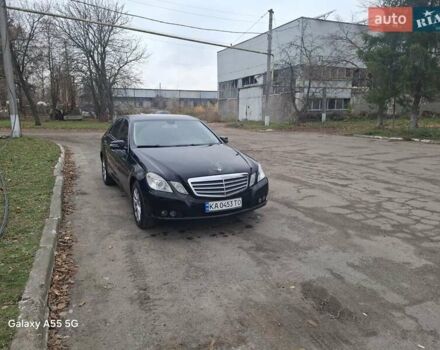 Черный Мерседес Е-Класс, объемом двигателя 2.14 л и пробегом 467 тыс. км за 11200 $, фото 1 на Automoto.ua