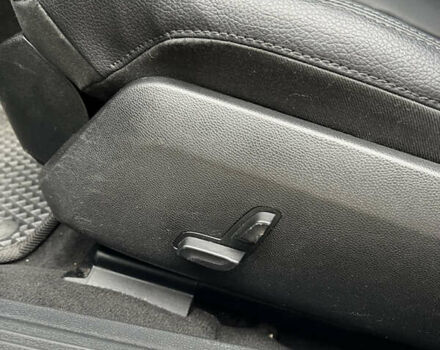 Черный Мерседес Е-Класс, объемом двигателя 1.8 л и пробегом 271 тыс. км за 8999 $, фото 17 на Automoto.ua